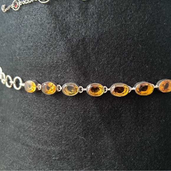 Set Silver and Amber Necklace and bracelet set